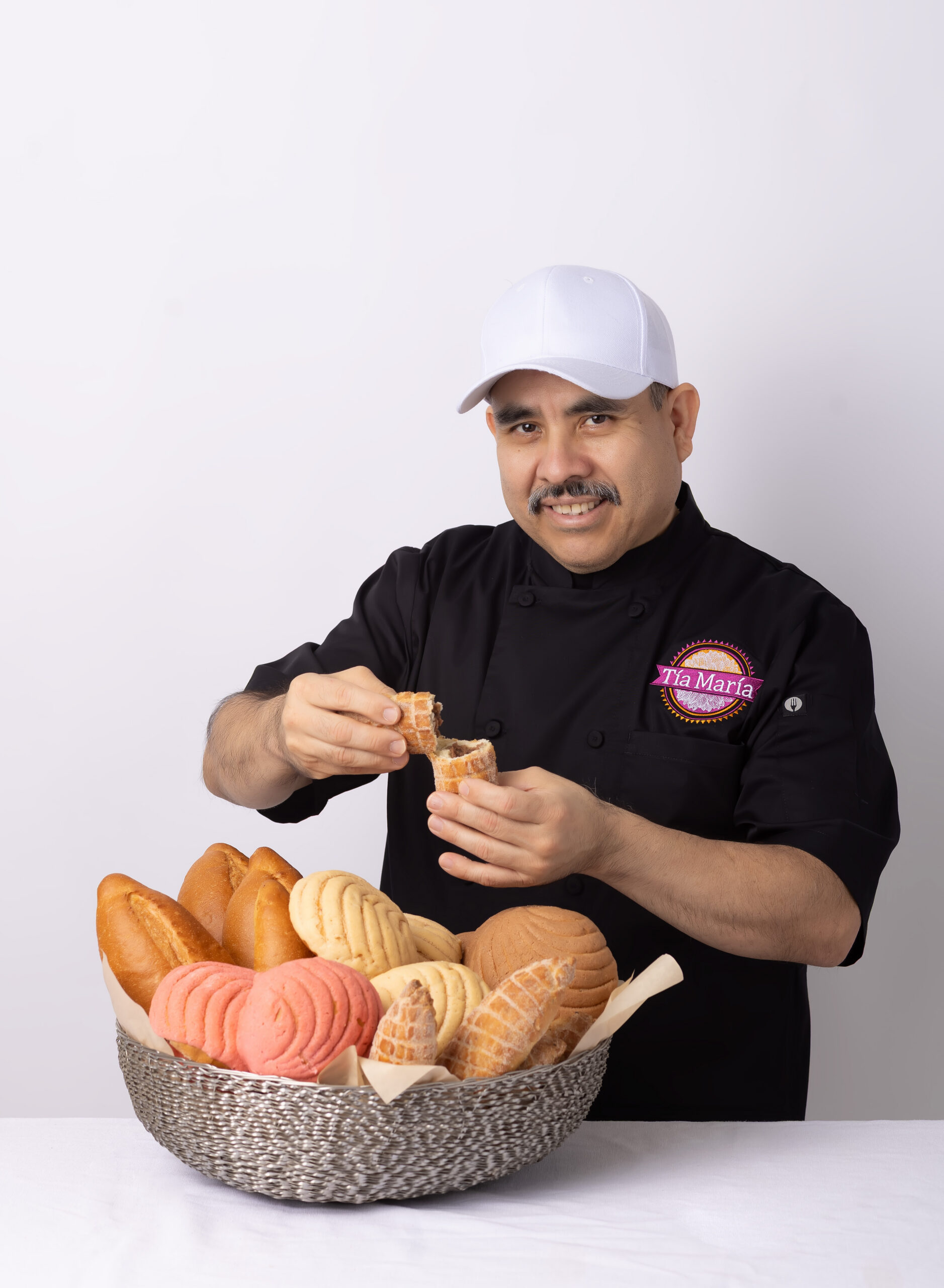Head Baker Ramon Santana_ Elotito